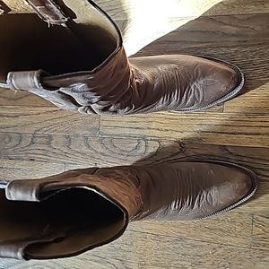 Justin cowboy 🤠 👢